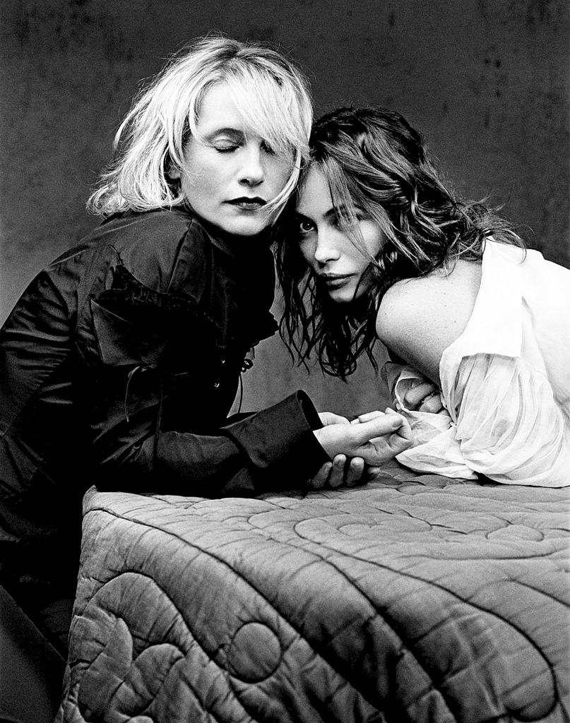 isabelle_huppert_et_emmanuelle_beart