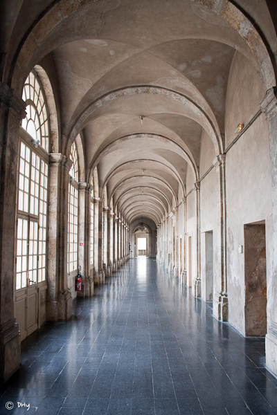 Cloître de l'abbaye des Prémontrés à Pont à Mousson